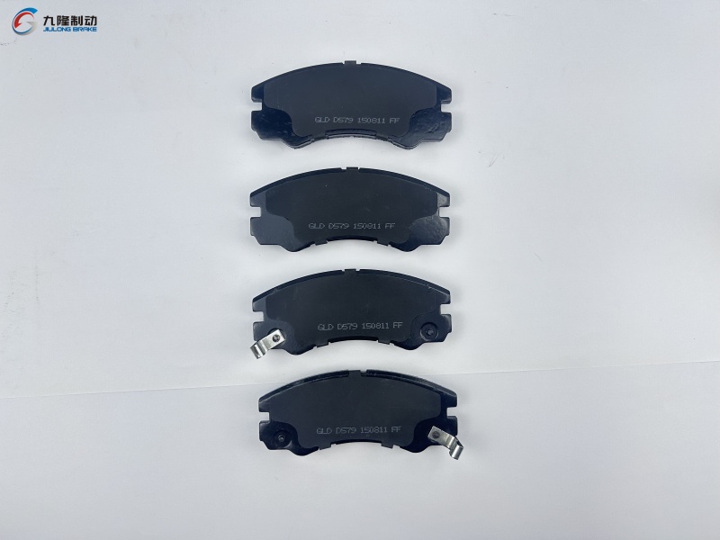 D579 (3)